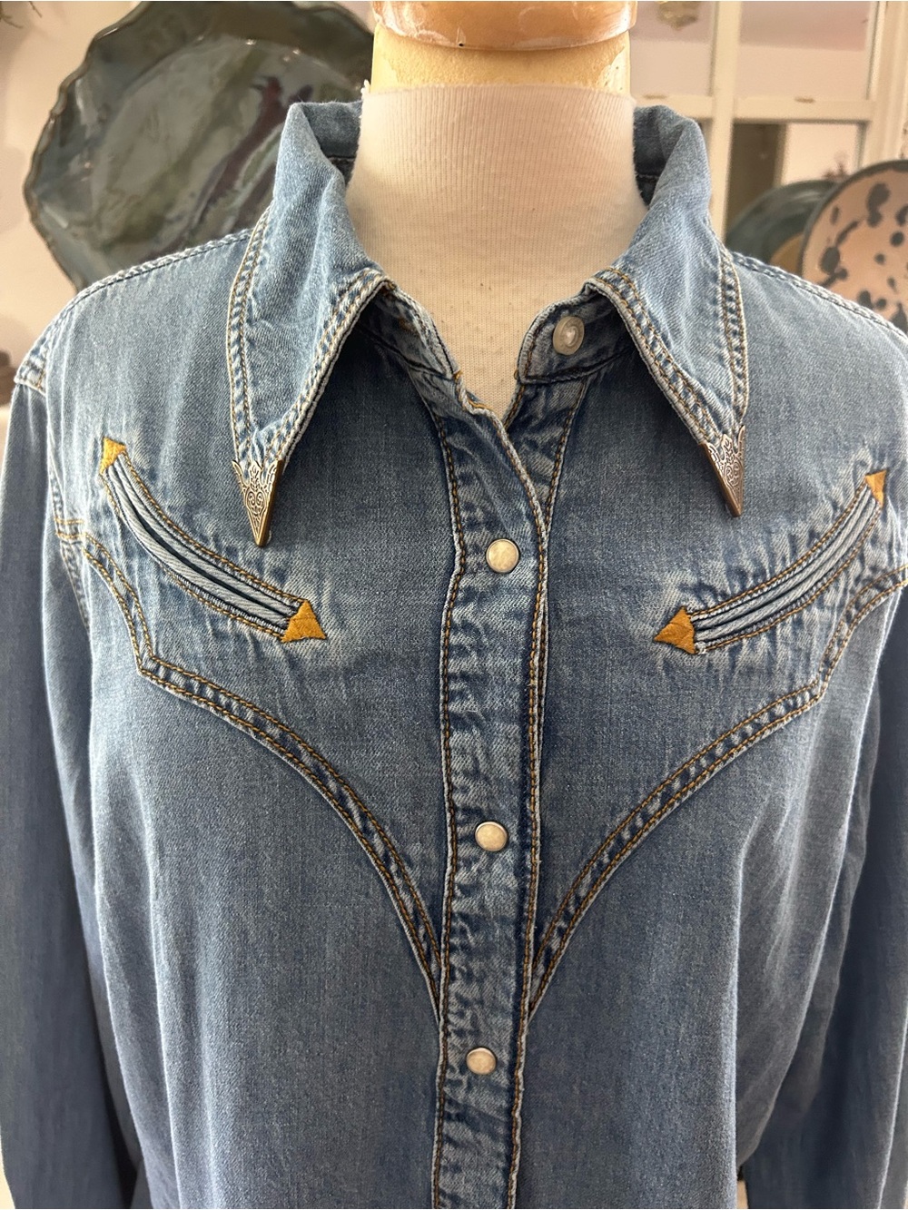 Wrangler X Lainey Light Blue Denim Western Snap-Front Shirt - Picture 4 of 13